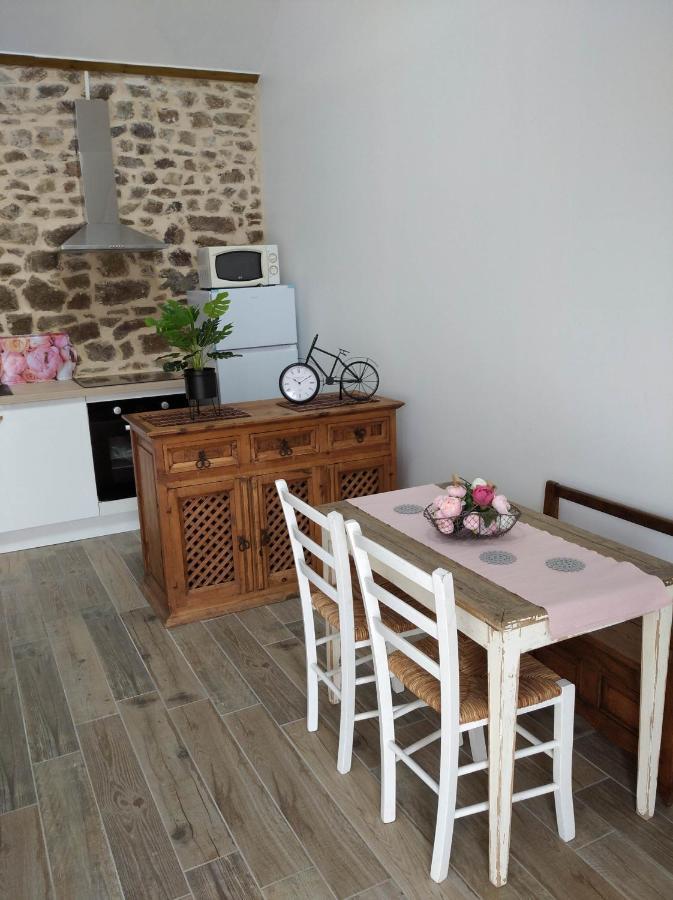 Les petits gites Ernée Extérieur photo