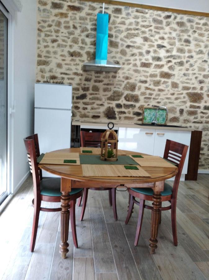 Les petits gites Ernée Extérieur photo